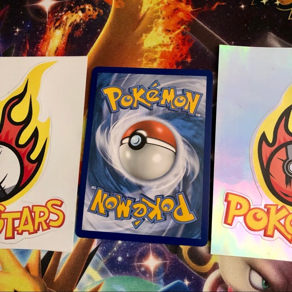 Pokémon Grimmsnarl V Card Darkness Ablaze - Picture 2 of 2